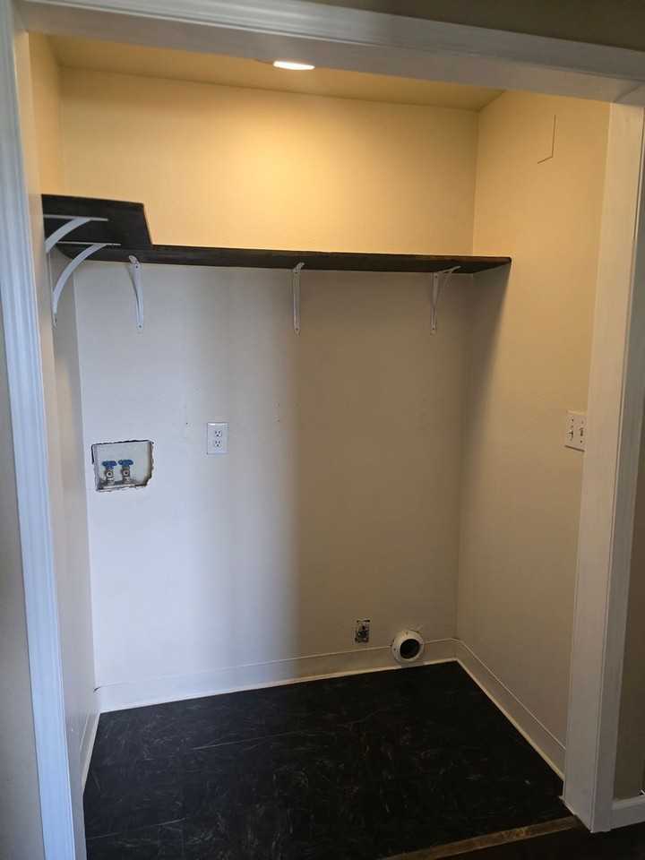 803 Scenic Loop - Photo 3 of 4