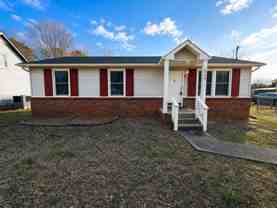 686 Debbie Dr - Photo 1 of 1