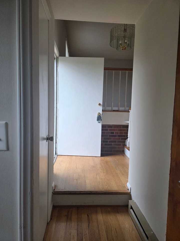 1603 Hannaford Rd - Photo 3 of 14