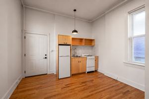 featured image of 1714 Vine St