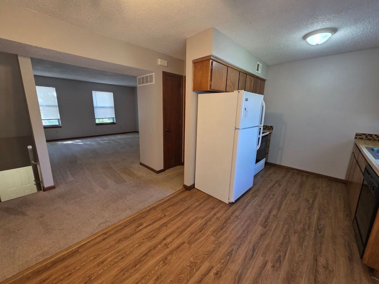 18904 E Manor Dr - Photo 5 of 14
