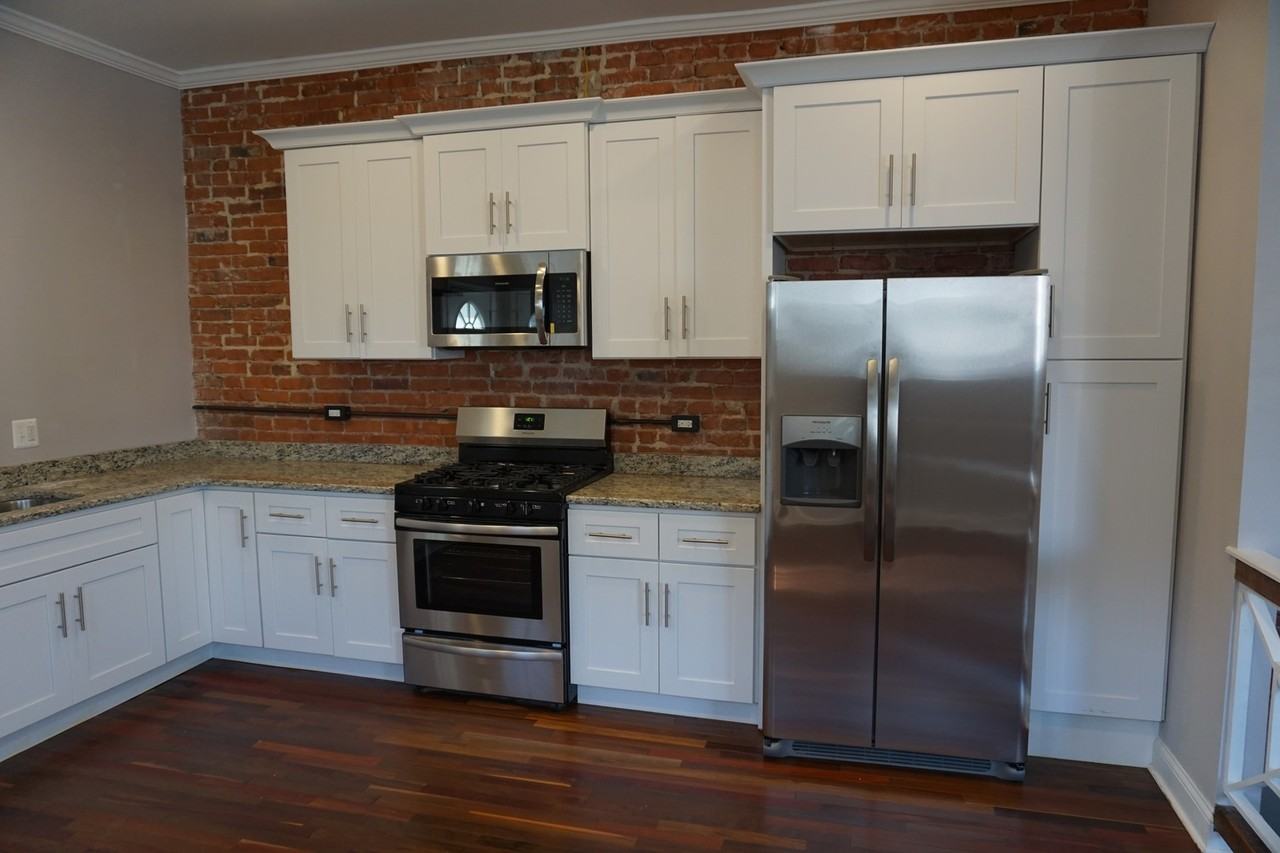 3230 W Berks St - Photo 2 of 38