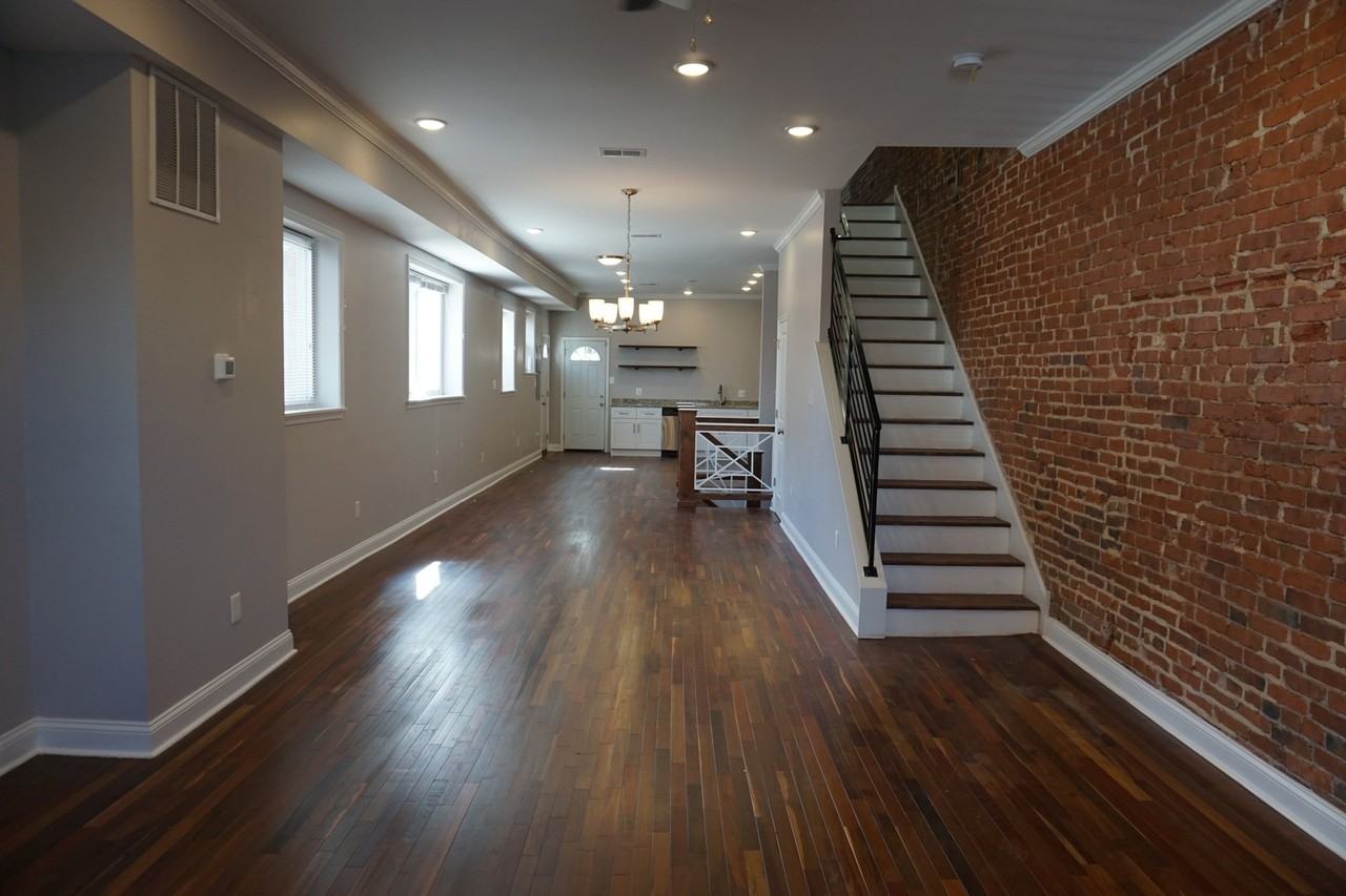 3230 W Berks St - Photo 4 of 38