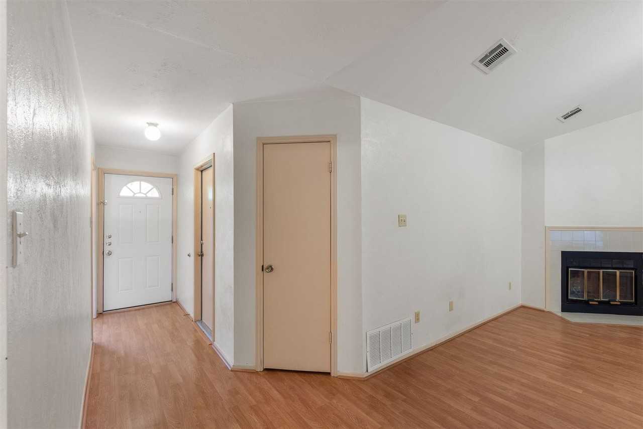 1716 Morning Quail Dr - Photo 2 of 22