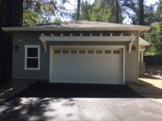 867 Hillcrest Dr - Photo 2 of 25