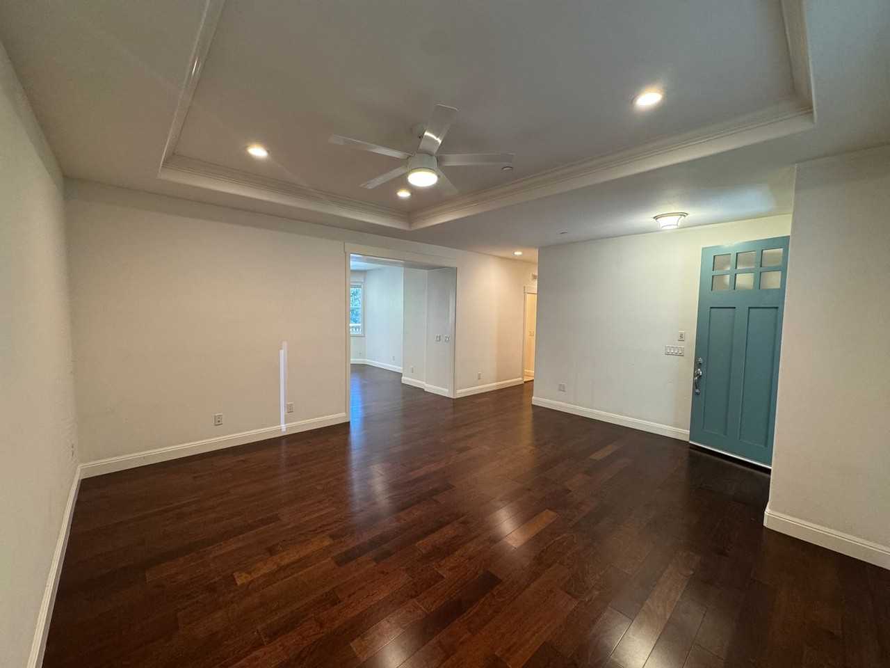 867 Hillcrest Dr - Photo 4 of 25