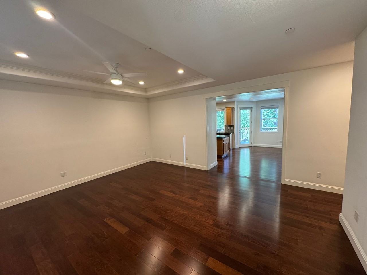 867 Hillcrest Dr - Photo 5 of 25