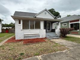 featured image of 1310 E Strong St