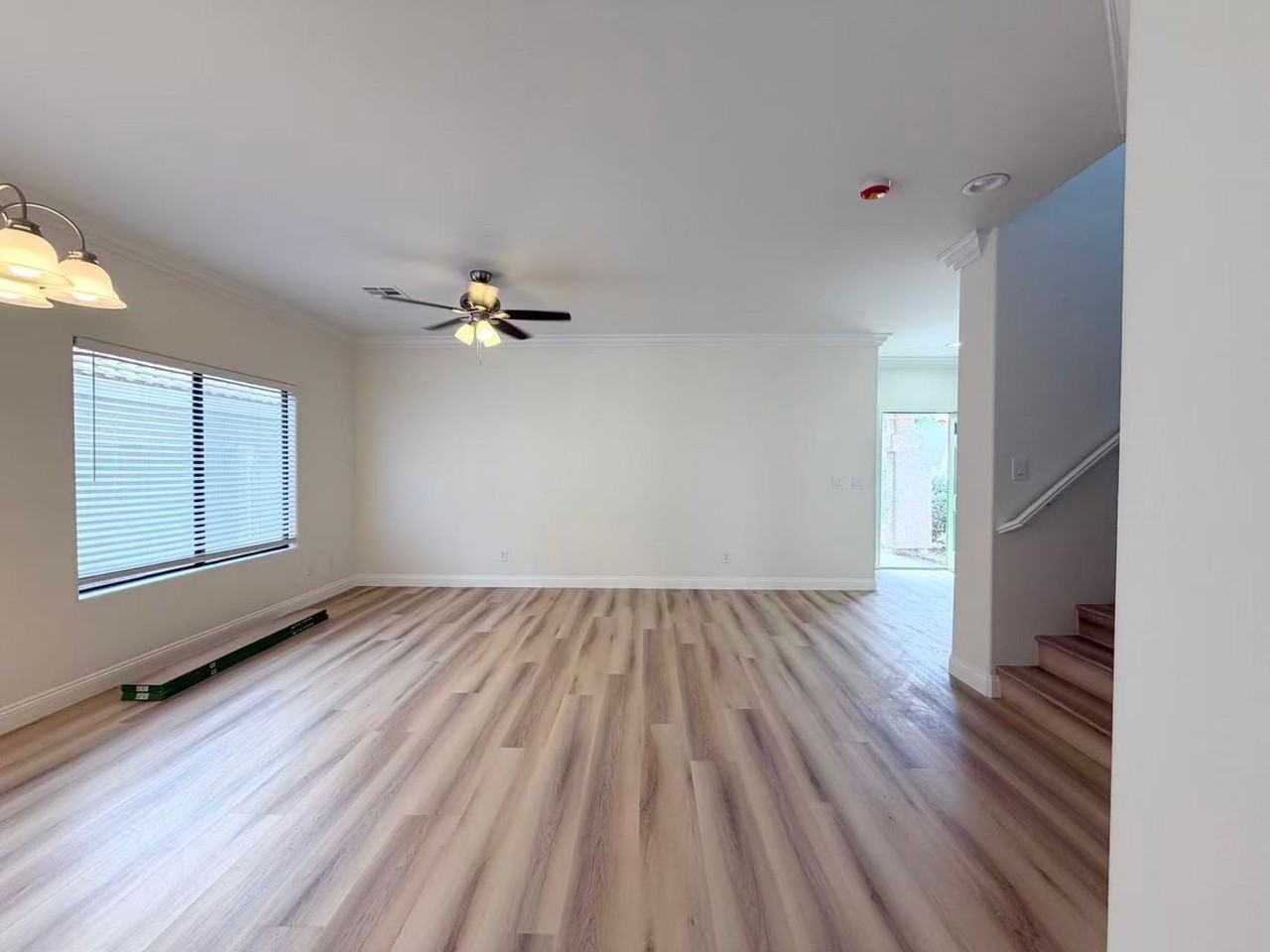 2316 Chapman Hill Dr - Photo 2 of 20
