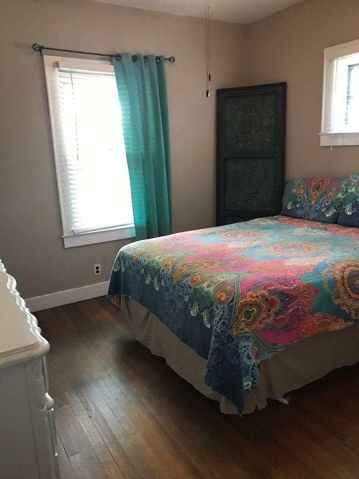 1109 Julia Ave - Photo 6 of 20
