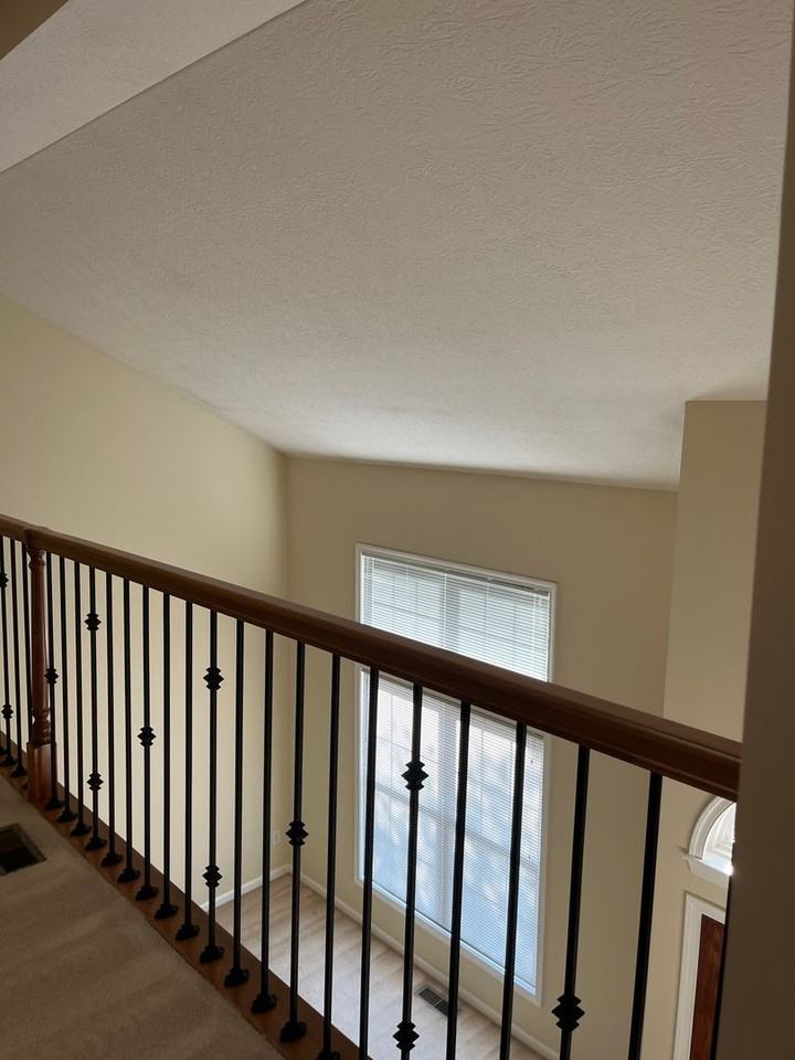 494 Radcliff Dr - Photo 4 of 11