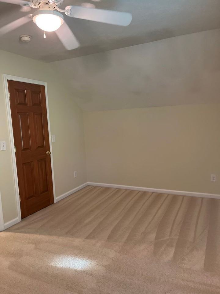 494 Radcliff Dr - Photo 6 of 11
