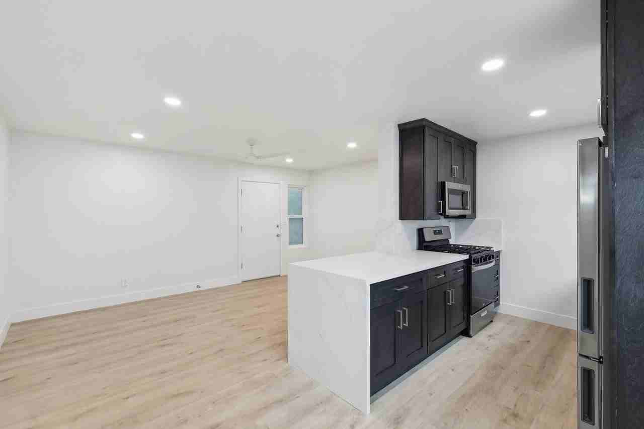 Live Near Ocean Beach! - Photo 2 of 11