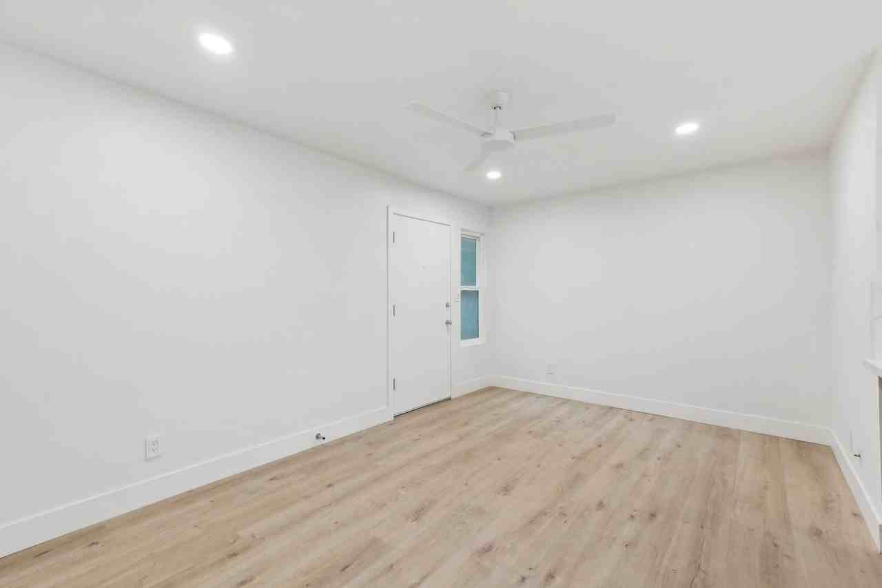 Live Near Ocean Beach! - Photo 4 of 11