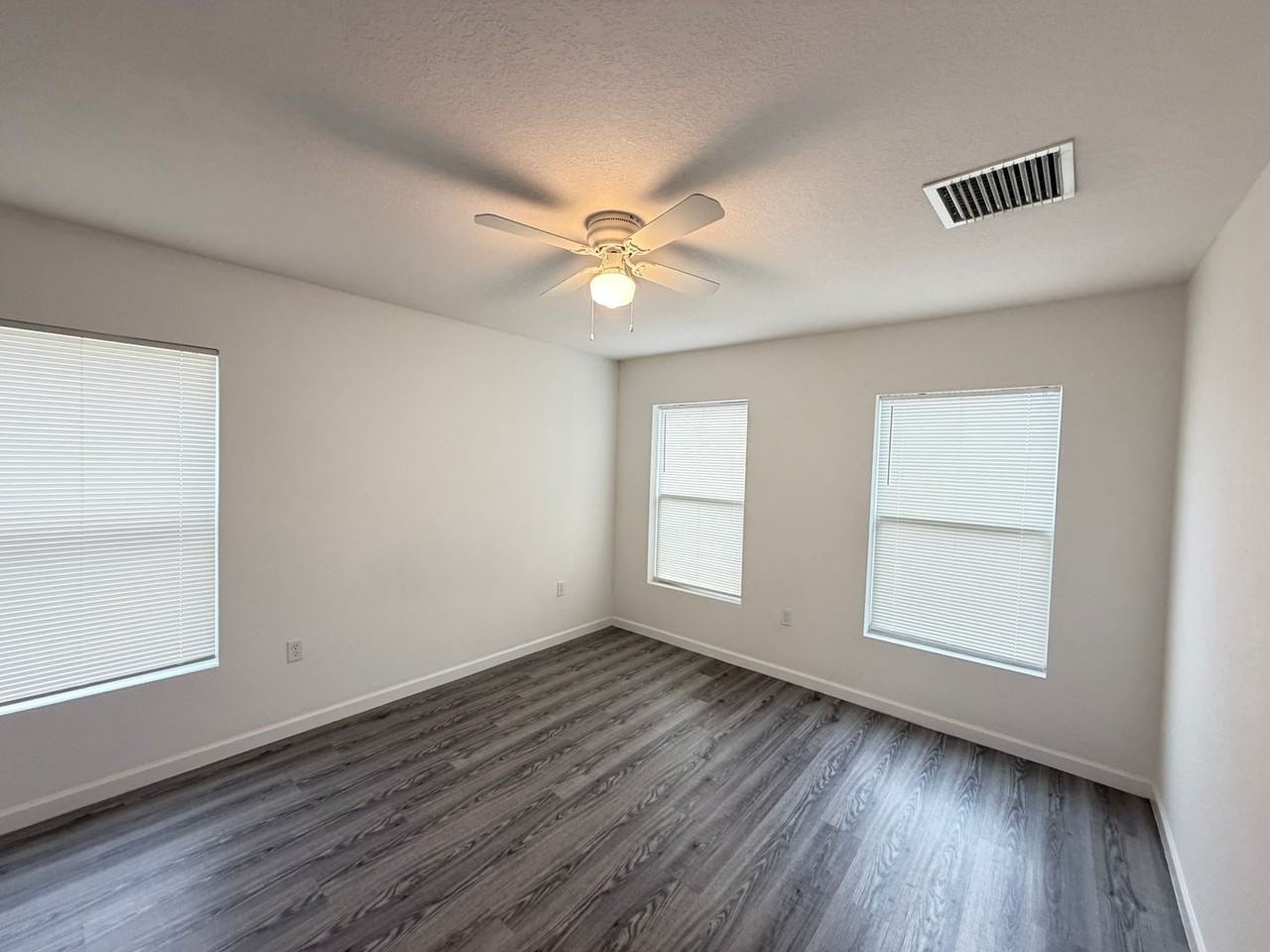 15137 Sw 61st Court Rd - Photo 7 of 20