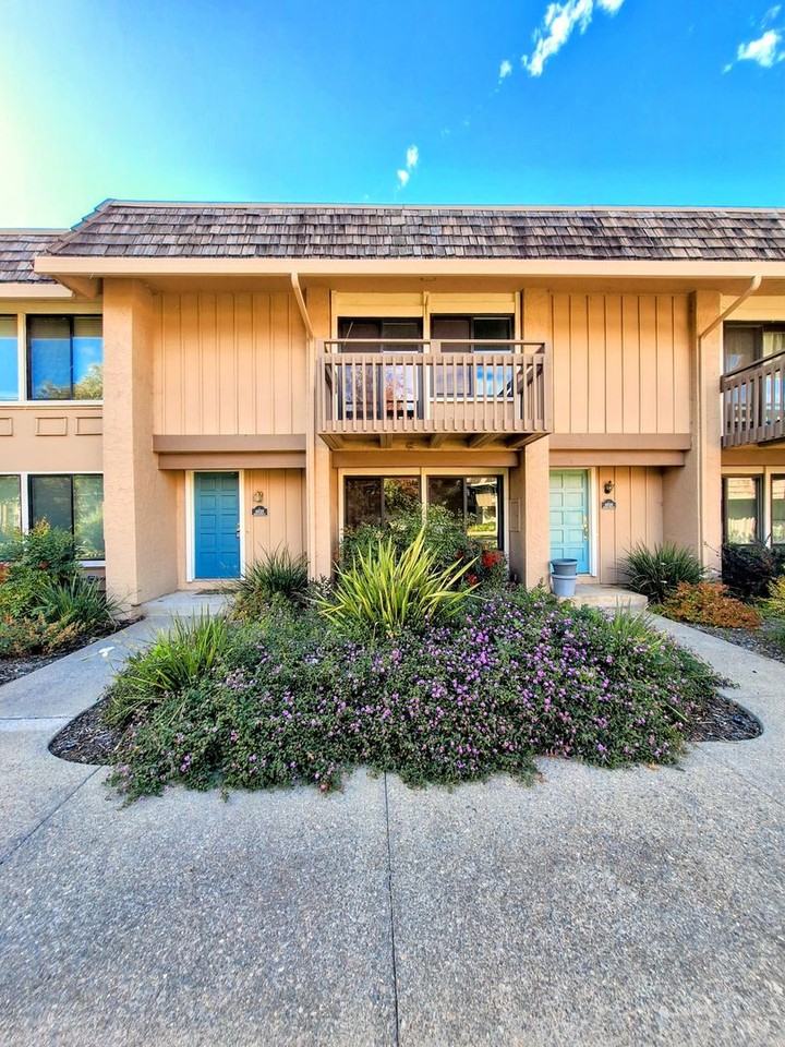 4628 Adobe River Ct