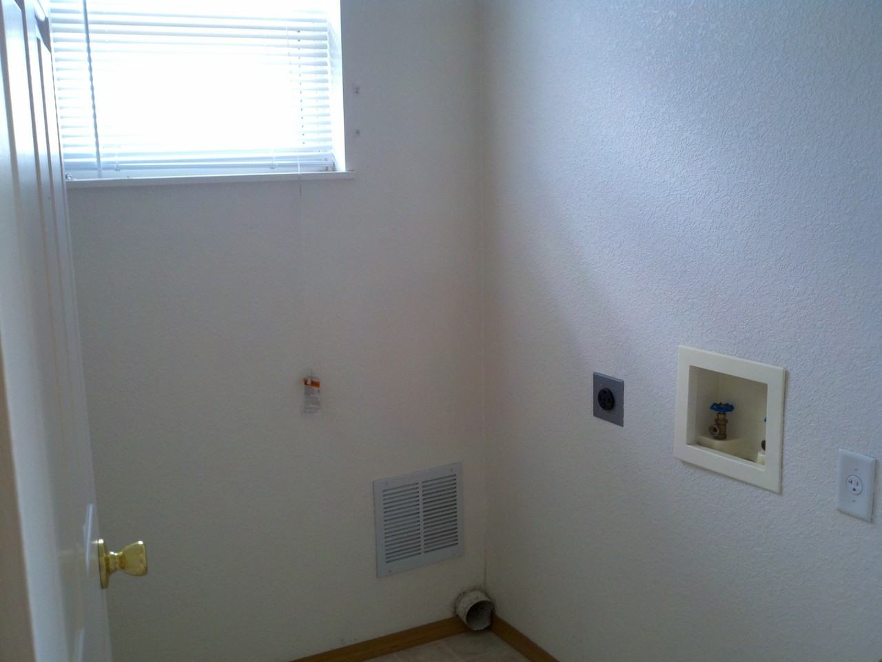 4700 Canyon Creek Blvd - Photo 7 of 10