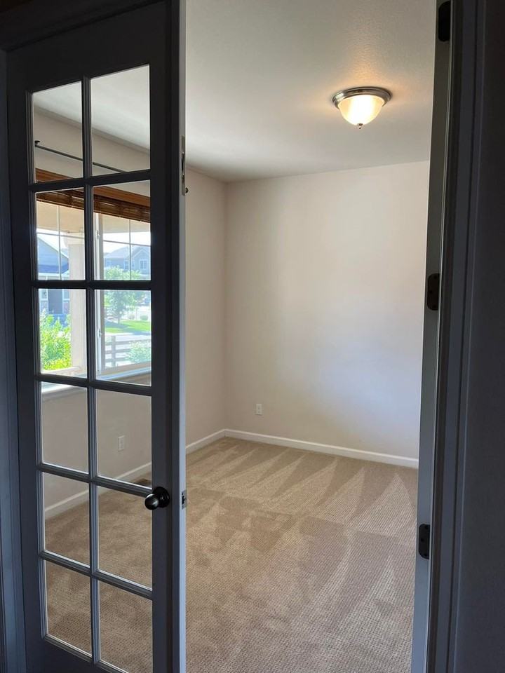 5069 S Ukraine St - Photo 5 of 19