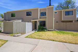 featured image of 8733 Yukon St