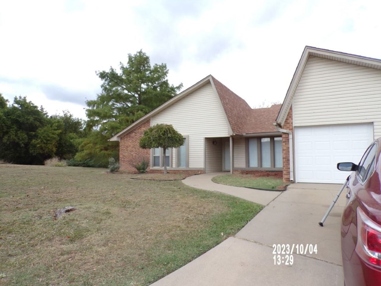 2408 Nw Redwood Ln - Photo 2 of 18