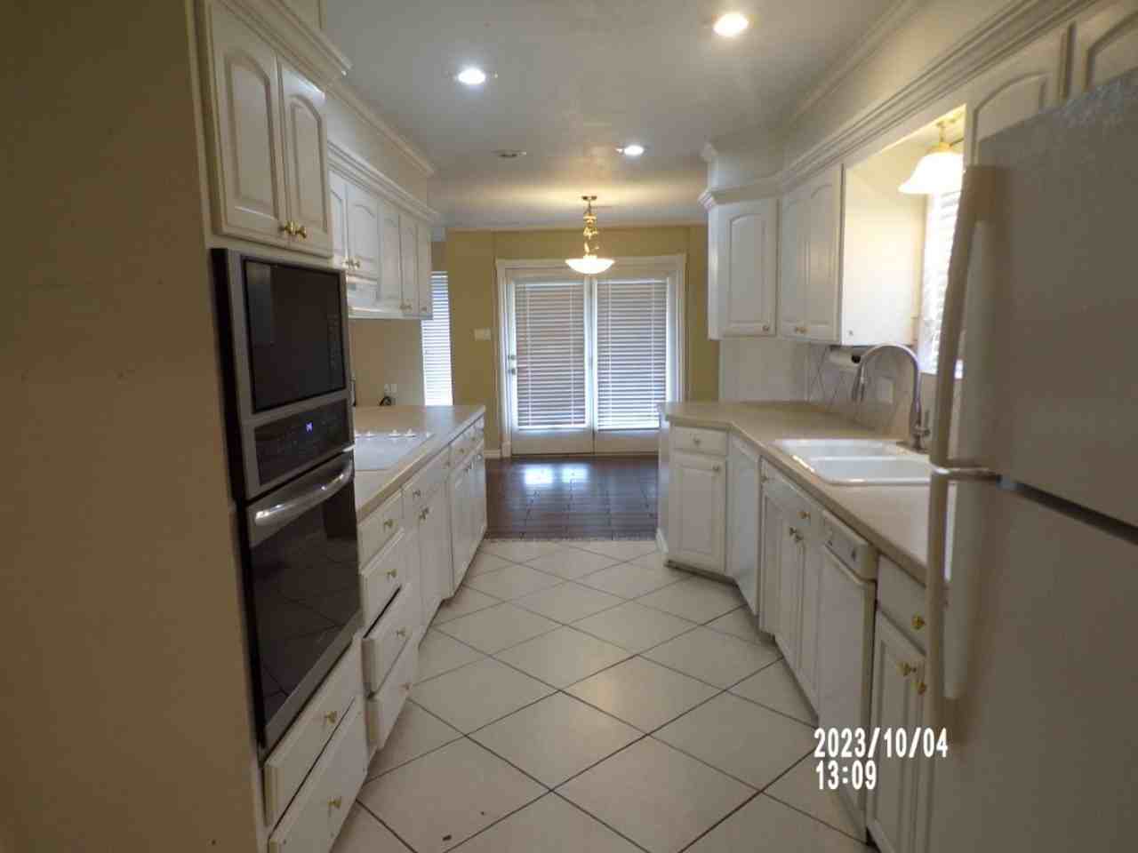 2408 Nw Redwood Ln - Photo 5 of 18