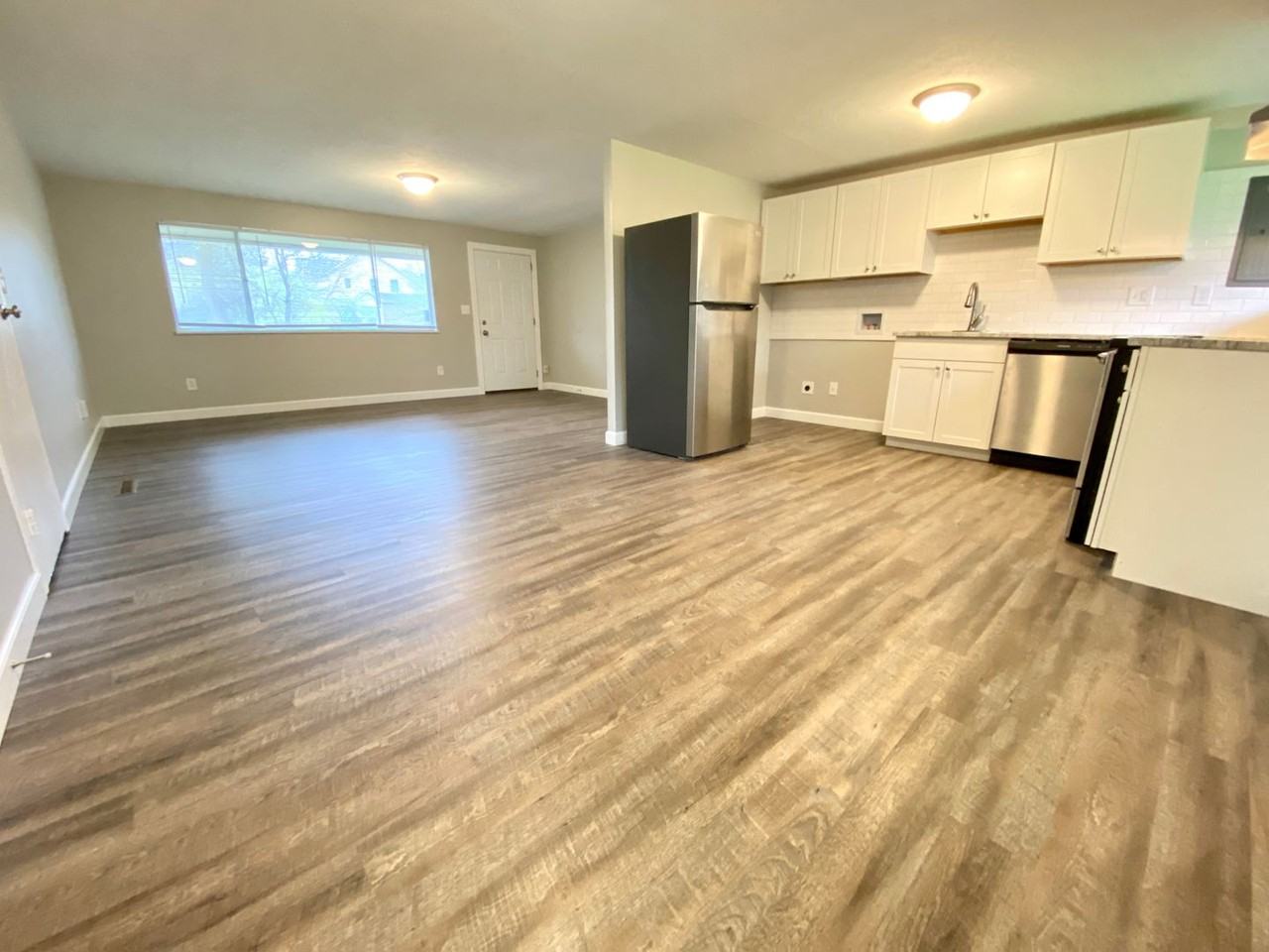 4421 Grayson St - Photo 4 of 18