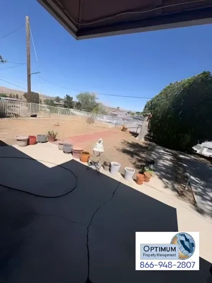 16709 City View Dr - Photo 2 of 22
