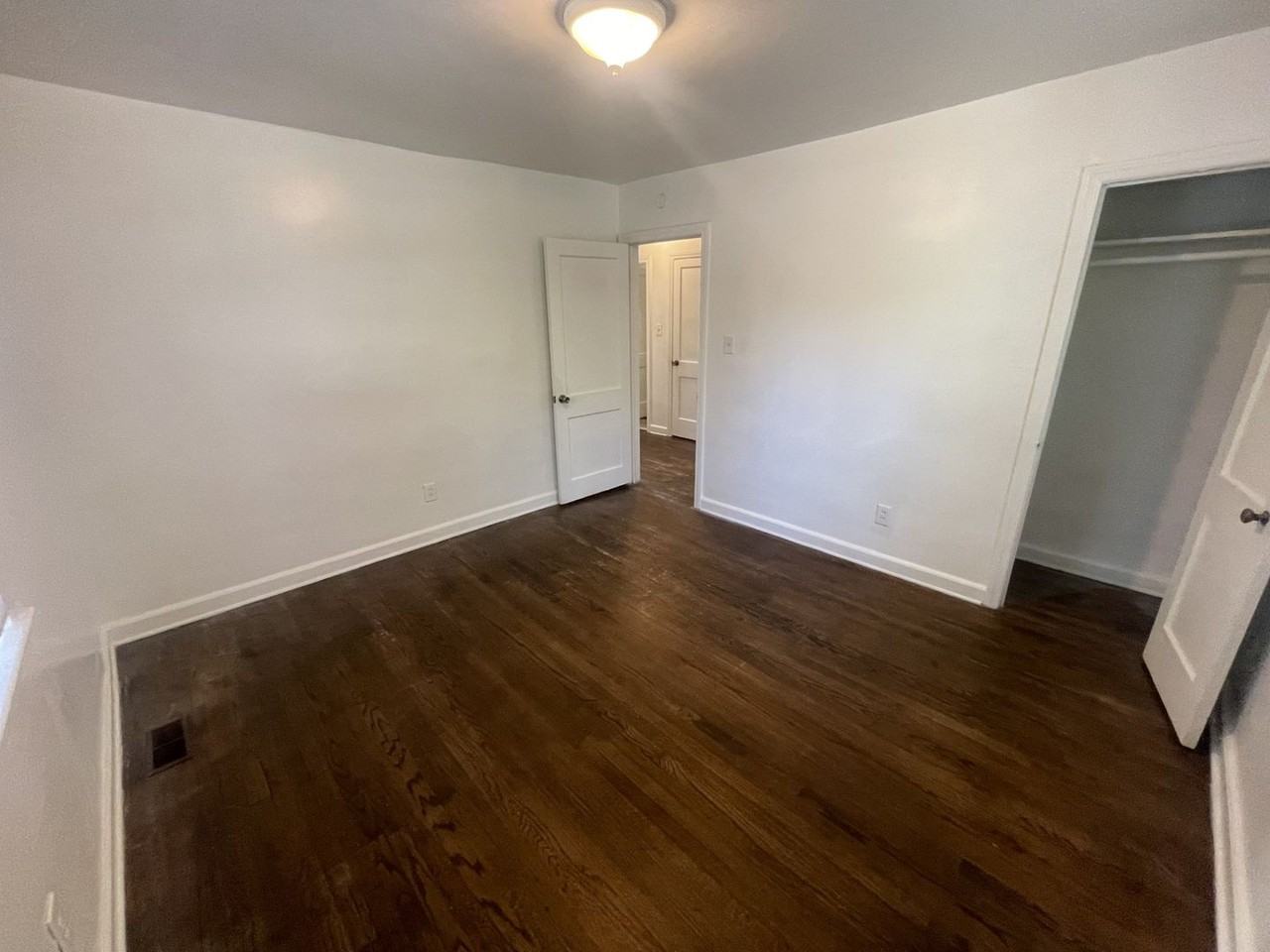 2421 Renfrow Rd - Photo 5 of 12