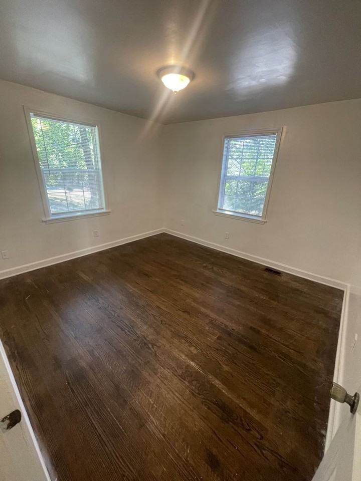 2421 Renfrow Rd - Photo 6 of 12