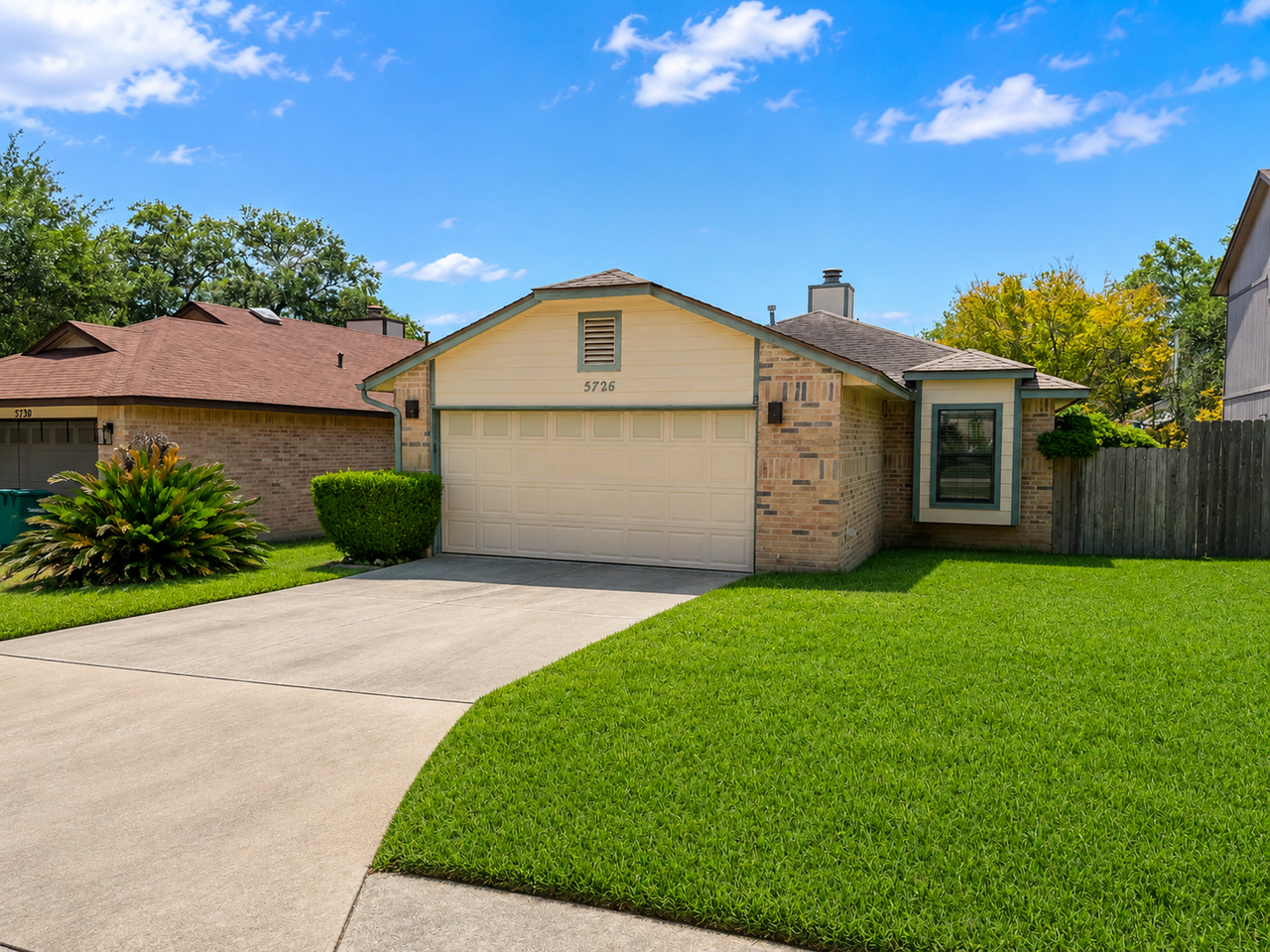 5726 Spring Sunshine - Photo 2 of 19