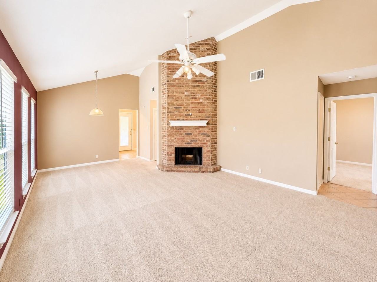 5726 Spring Sunshine - Photo 4 of 19