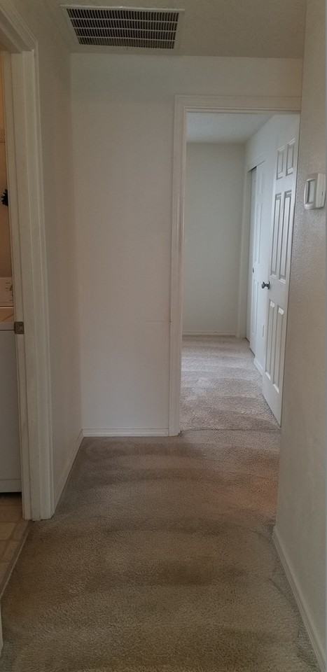 618 S Harborview St - Photo 6 of 12