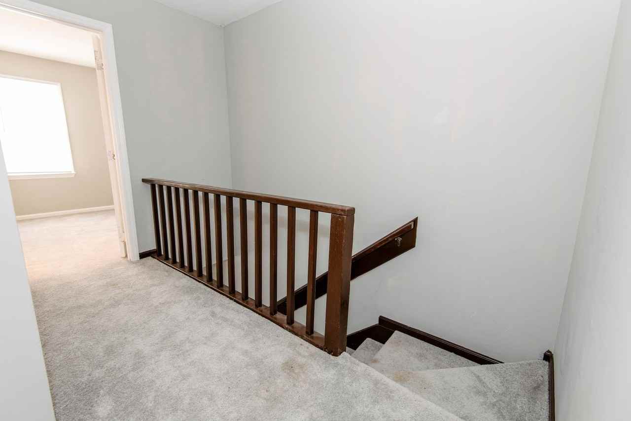 5628 Thea Ln - Photo 7 of 15