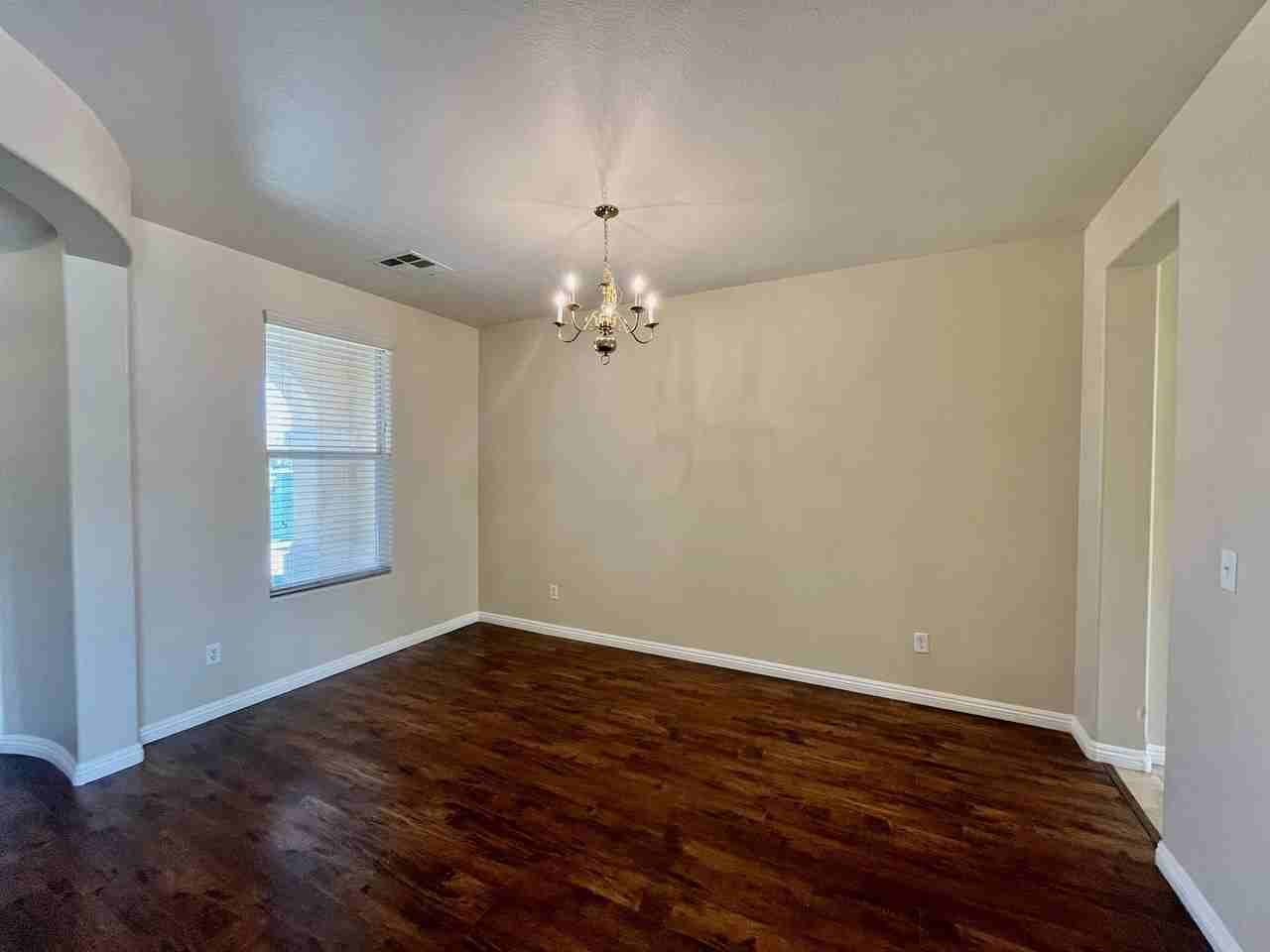 2653 Cattrack Ave - Photo 4 of 45