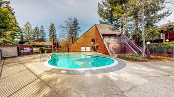 featured image of 372 Los Alamos Rd