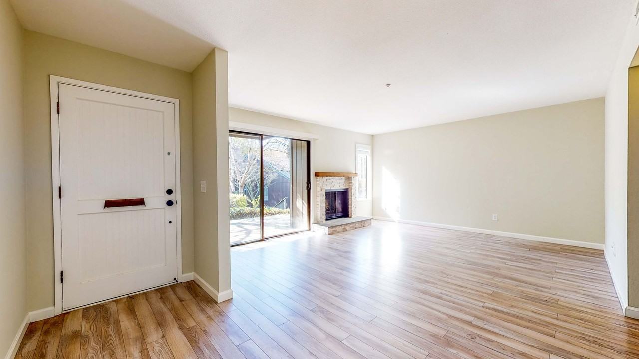 372 Los Alamos Rd - Photo 3 of 50