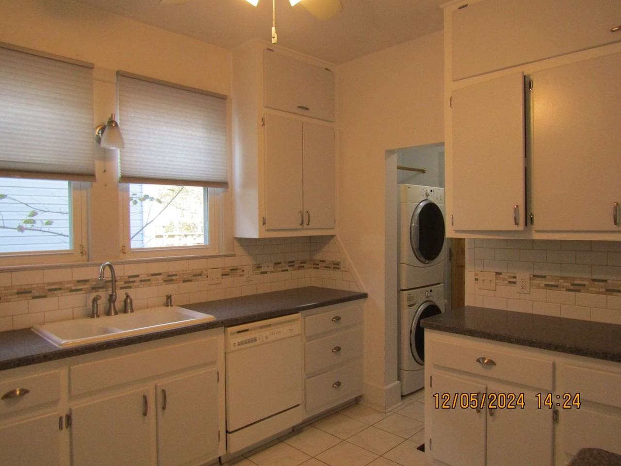 4410 Newport Ave - Photo 2 of 27
