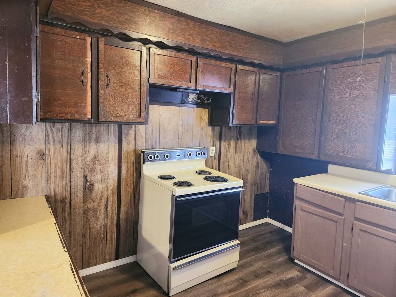 1234 N Abilene Ave - Photo 3 of 23