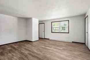 1352/1354 W. Hiawatha Drive - Photo 1 of 1