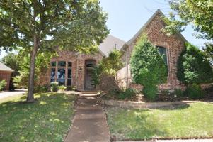 featured image of 7800 Forest Hills Ct