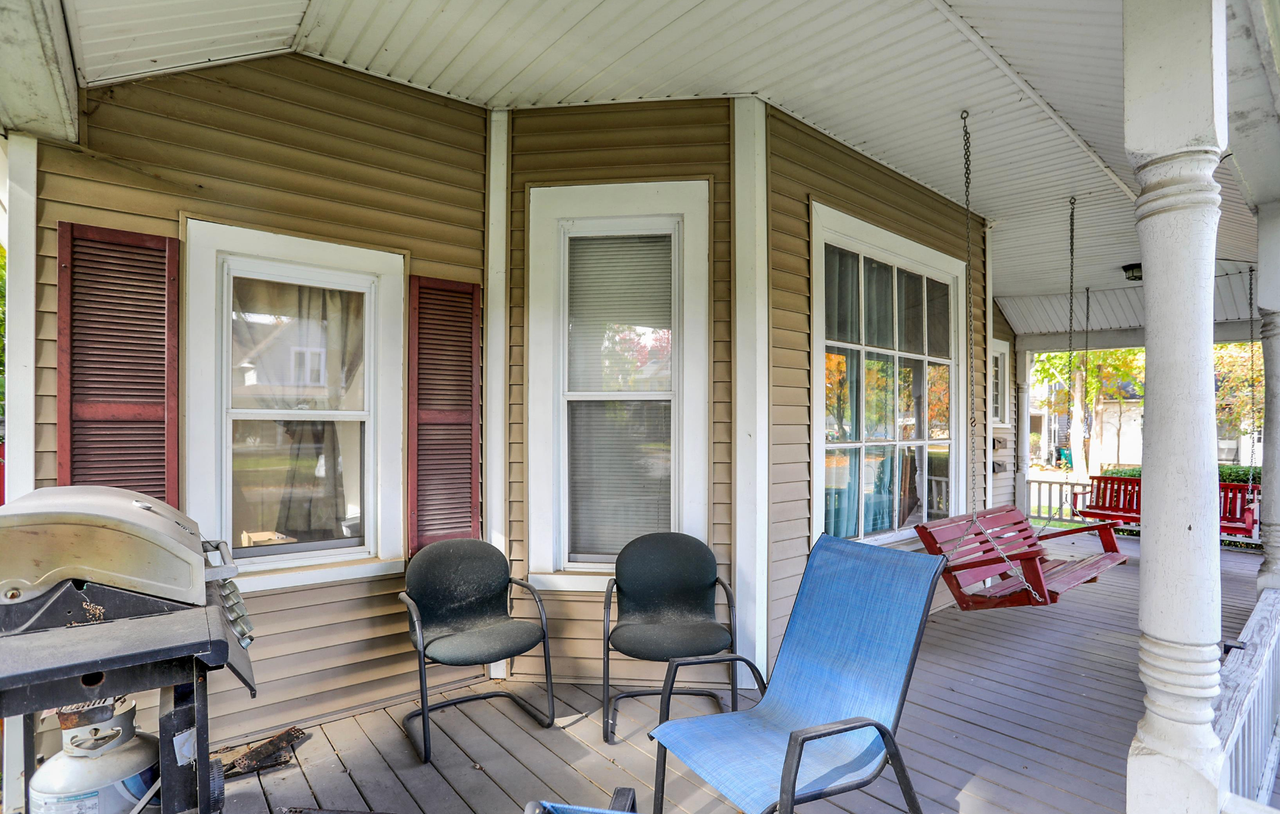 298 N Water St - Photo 6 of 6