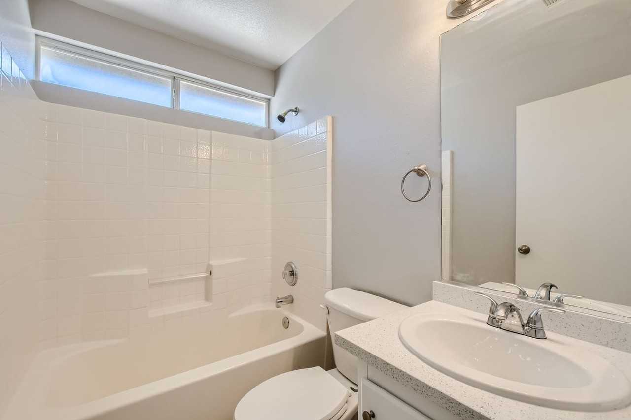 3862 Blue Wave Dr - Photo 3 of 11