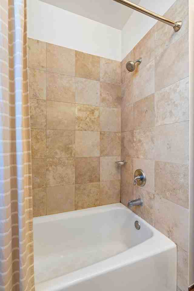 2638 W Rice St - Photo 7 of 13