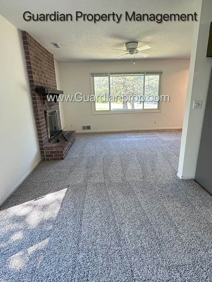 1808 Knox Dr - Photo 7 of 23