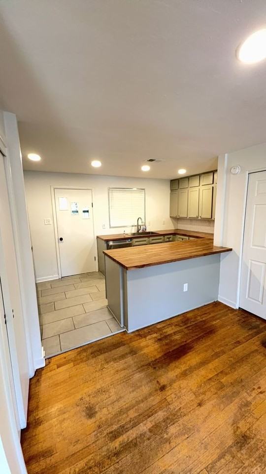229 Montelo Rd - Photo 6 of 15