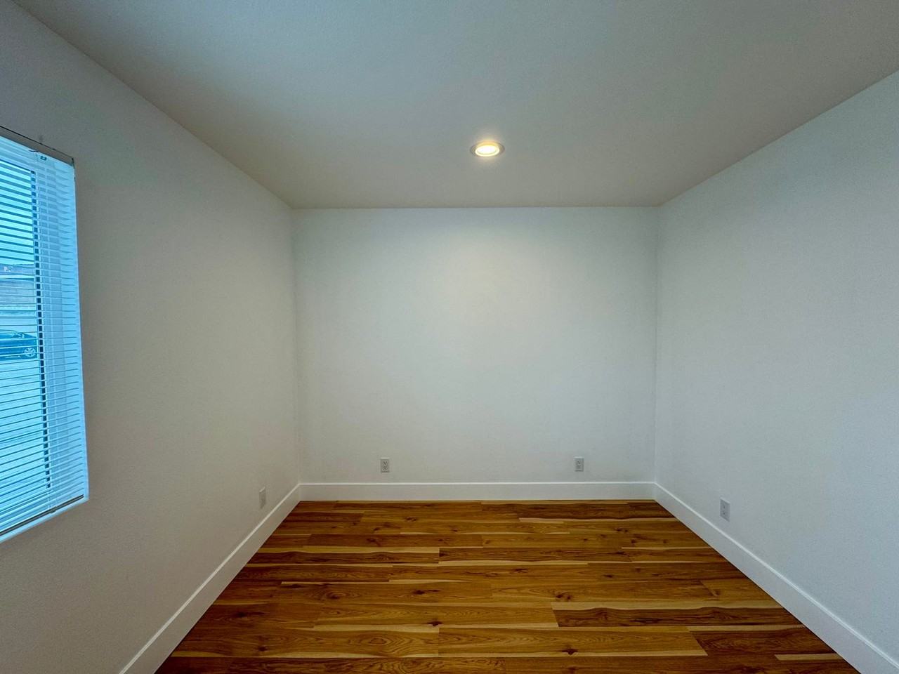 3957 Howard Ave - Photo 7 of 16