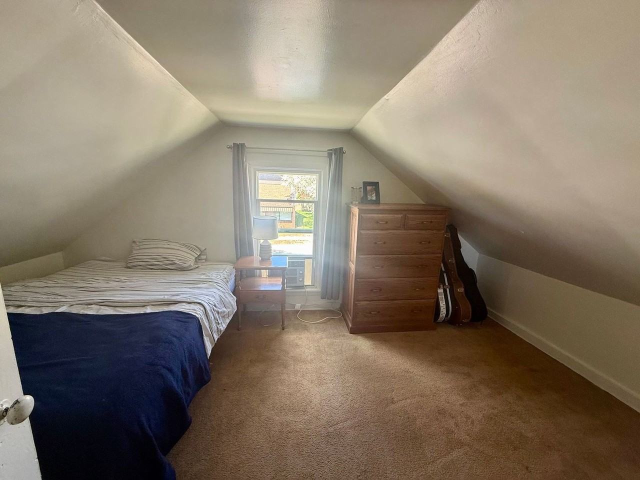 805 E Bridge St - Photo 6 of 14