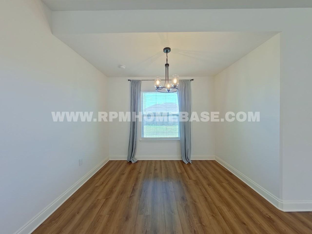5199 Gaineswood Dr - Photo 7 of 20
