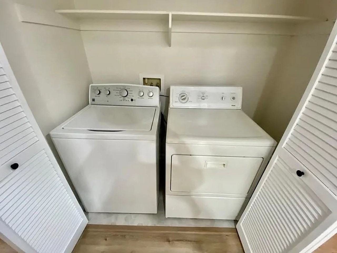 6033 Estelle St #10 - Photo 4 of 17
