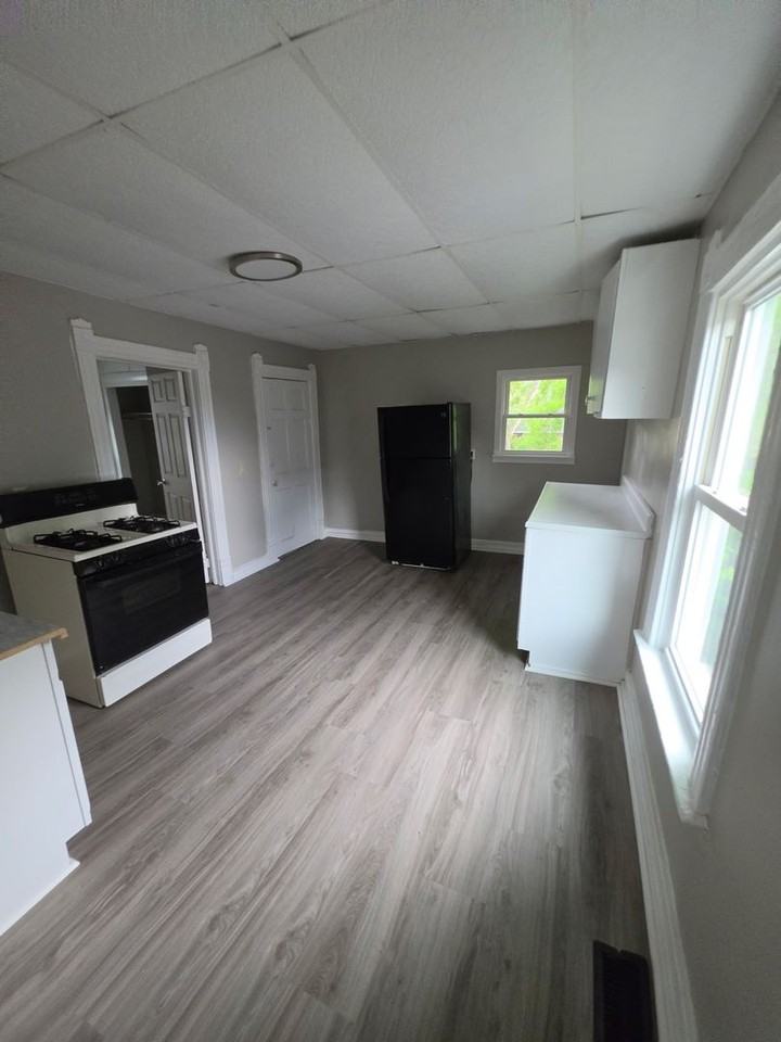 2414 Lodi St - Photo 4 of 7